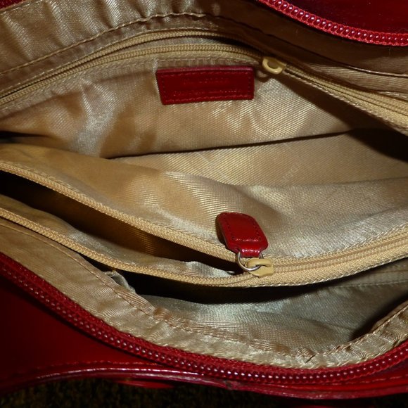 M. London Elegant Red Leather Bag - Picture 3 of 6